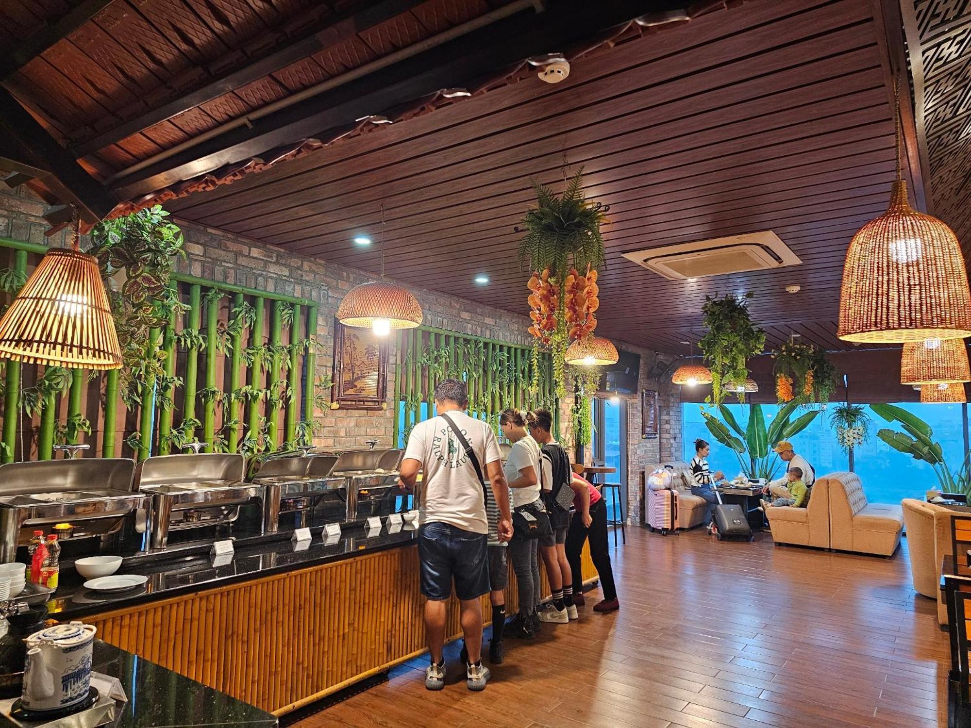 Kawasaki Noi Bai Hotel Bagian luar foto